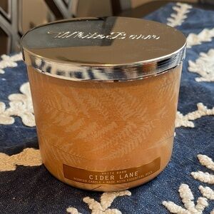 White Barn Cider Lane 3 wick candle htf rare discontinued